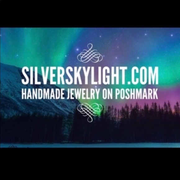 π΄ SALE ! red dot items are 2 for $25 . Bundle more than 3 and its $10 each π - Picture 9 of 9